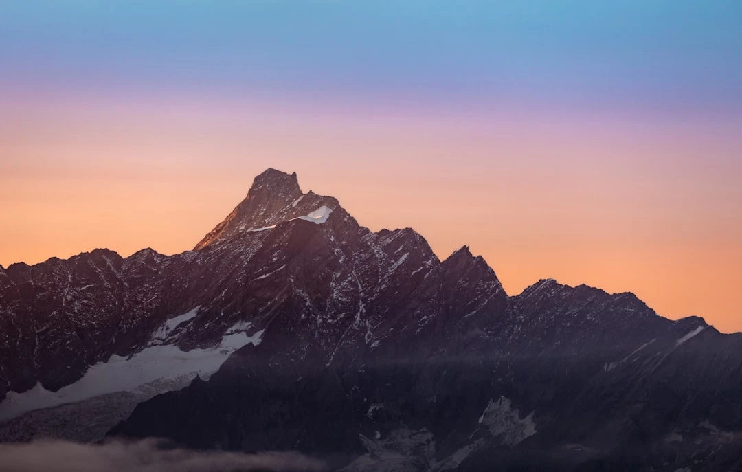 Thưởng thức chè trong không gian quán thoải mái tại Uông Bí